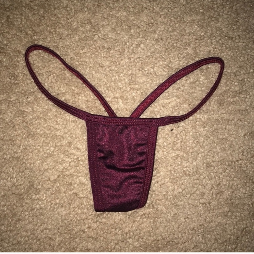 Wine Burgundy v-string thong